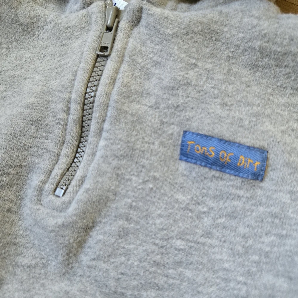 Vintage 1990s-Y2K Carter's construction vehicle grey quarter-zip hoodie